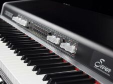 crumar seven piano