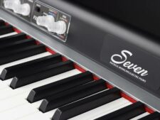 crumar seven piano eletronique