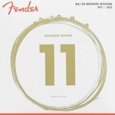 Le set de cordes acoustiques en bronze 80/20 de Fender F-70CL offre une combinaison de clarté dans les aigus et de profondeur dans les graves, adapté à une variété de styles de jeu acoustique.
