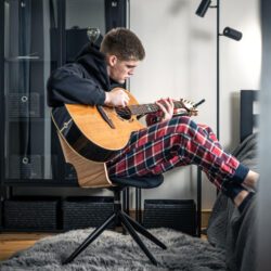 Opter pour une guitare électro acoustique