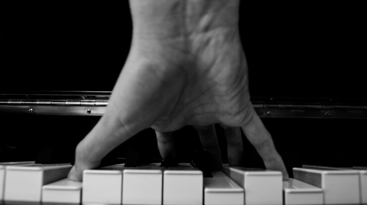 Quels sont les exercices de dextérité au piano pour améliorer la rapidité ?