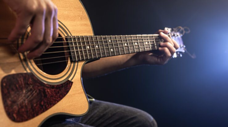 Quels sont les meilleurs types de guitares pour les débutants ?