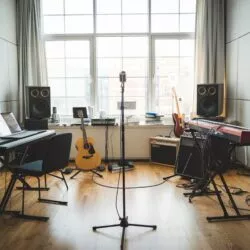 La révolution des IA dans la composition musicale : menace ou opportunité pour les artistes ?