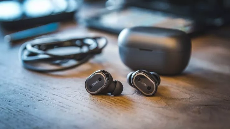 Ces écouteurs sans fil Amazon Choice à moins de 50€ écrasent les AirPods ?