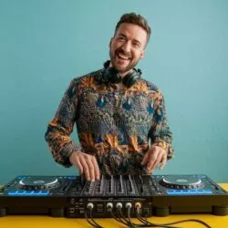 DJ Matafan cartonne, mais est-il un vrai musicien ? On a enquêté