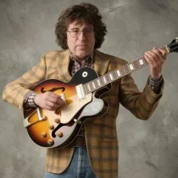 La guitare secrète des Steel Woods : une légende cachée derrière chaque riff ?