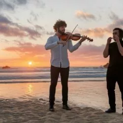 Un violon, un beatboxer et un coucher de soleil : le moment le plus inattendu du Golden Coast