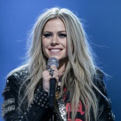 Avril Lavigne revient plus rock que jamais !