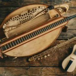 Les 10 instruments les plus recherchés en brocante en 2025