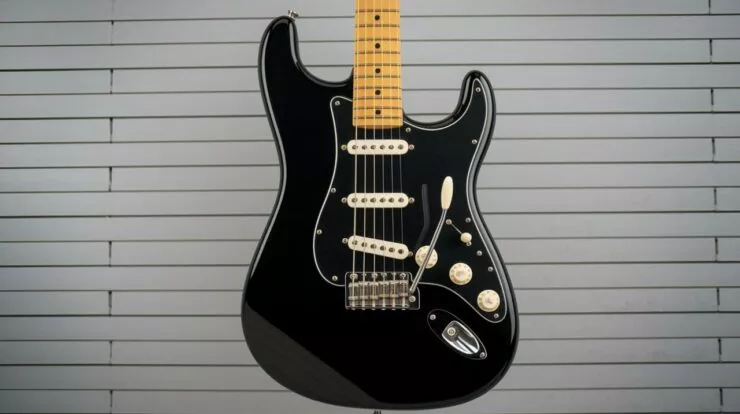 Pourquoi tous les ados voulaient une Fender noire en 2002 (merci Avril ?)
