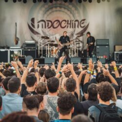 Billeterie saturée, fans en délire : Indochine 2025 signe un retour sous haute tension