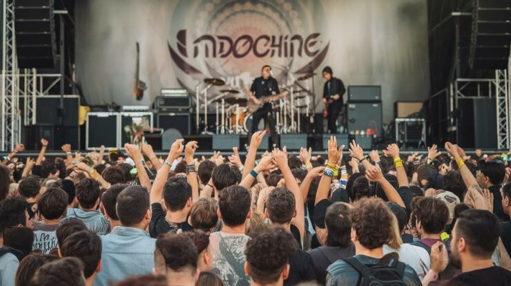 Billeterie saturée, fans en délire : Indochine 2025 signe un retour sous haute tension