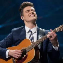 Ce candidat de The Voice joue mieux que les pros… et personne ne l’a vu venir