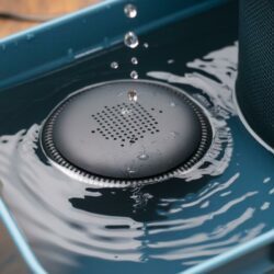 Cette enceinte waterproof à 29€ a humilié une Bose à 200€