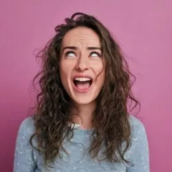 Comment les musiques de film manipulent vos émotions sans que vous le sachiez