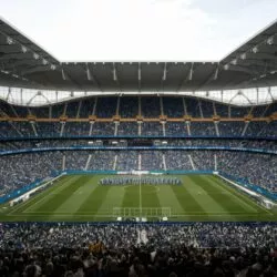 “Elle est là !” : L’arrivée spectaculaire de Mylène Farmer au Stade de France déchaîne les fans