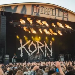 Korn x Arènes de Nîmes : le mariage improbable devenu culte ?