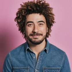 “Waf” de Julien Doré : et si c’était le morceau le plus intelligent de sa carrière ?
