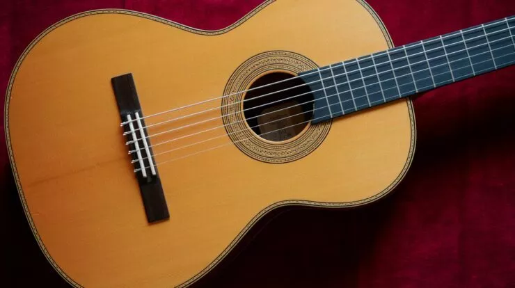 Cette guitare de 1581 a survécu à trois guerres et fascine encore les experts aujourd’hui