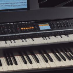 Comparatif express : Yamaha vs Roland vs Casio en piano numérique